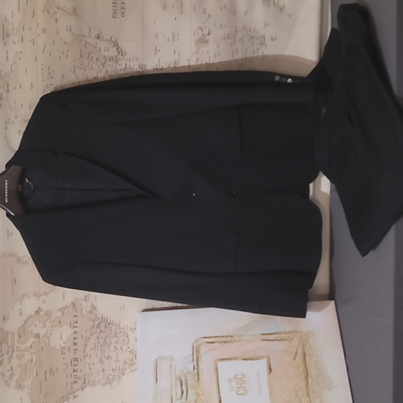 Burberry london men's suit Authentic - Picture 2 of 9